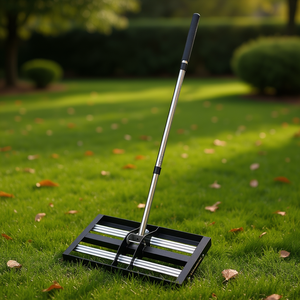 Râteau de nivellement de pelouse robuste 17x10 pouces avec manche métallique réglable de 63,4 pouces pour travaux de jardinage - Product Image 2