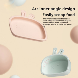Nuevas llegadas: Set de cuenco y cuchara de succión fuerte, ecológico y adorable, babero, taza, plato y cuenco de silicona para bebé al por mayor - Product Image 3
