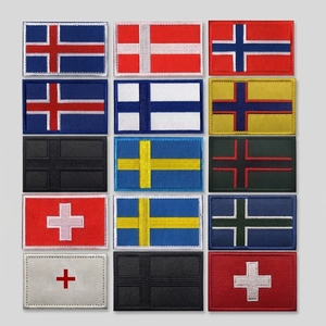 Parche Bordado Personalizado con la Bandera de los Cinco Países Nórdicos (Icelandia, Finlandia, Noruega, Suecia, Dinamarca), Insignia Táctica con Gancho y Bucle - Product Image 1