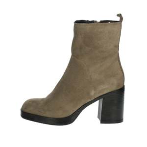 Botines de mujer en gamuza color taupe con tacón cuadrado y cierre de cremallera - Product Image 1