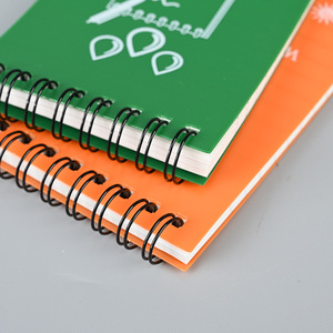 Tùy Chỉnh A7 <span class=keywords><strong>PP</strong></span> Cuộn Dây Máy Tính Xách Tay Đá Giấy Không Thấm Nước Xách Tay Bỏ Túi Có Kích Thước Cuốn Sách Với Logo In Ấn Cho Cross-Biên Giới Sử Dụng - Product Image 2