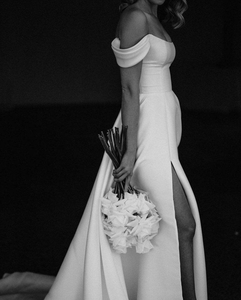 LY-WD1267 Abito da Sposa Semplice in Raso a Linea A per Cerimonia Civile, Vestito da Sposa con Spalle Scoperte, Vestido De Noiva - Product Image 3