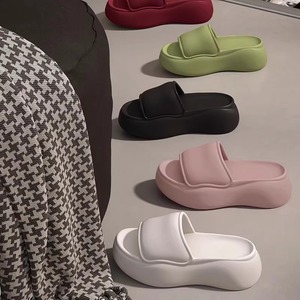Mules d'été pour femmes en EVA, à semelle épaisse, rehaussantes, à bout souple, design transfrontalier, plateforme plate, idéales pour la maison - Product Image 3
