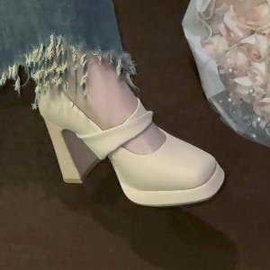 Zapatos de Tacón Grueso Estilo 2026 para Mujer, Elegantes y de Alta Gama, Cómodos para Usar Todo el Día, Estilo Maduro - Product Image 2