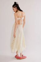 Été 2024 robe de plage bohème femmes dame élégante casual sexy dames boho dos nu blanc long vêtements de plage grande taille pour la thaïlande