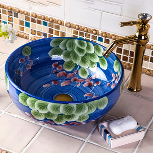 Lavabo de salle de bain européen en émail rétro coloré Lavabo en céramique à motif d'art Jingdezhen - Product Image 1