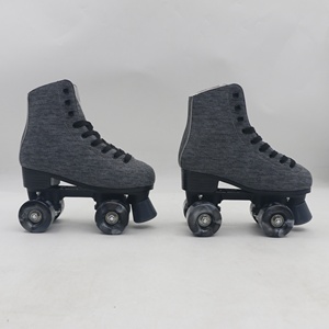 <span class=keywords><strong>Pattini</strong></span> Premium Black Quad <span class=keywords><strong>pattini</strong></span> per ragazzi e uomini principianti classico Design High-Top regolabile per interni <span class=keywords><strong>o</strong></span> esterni - Product Image 4