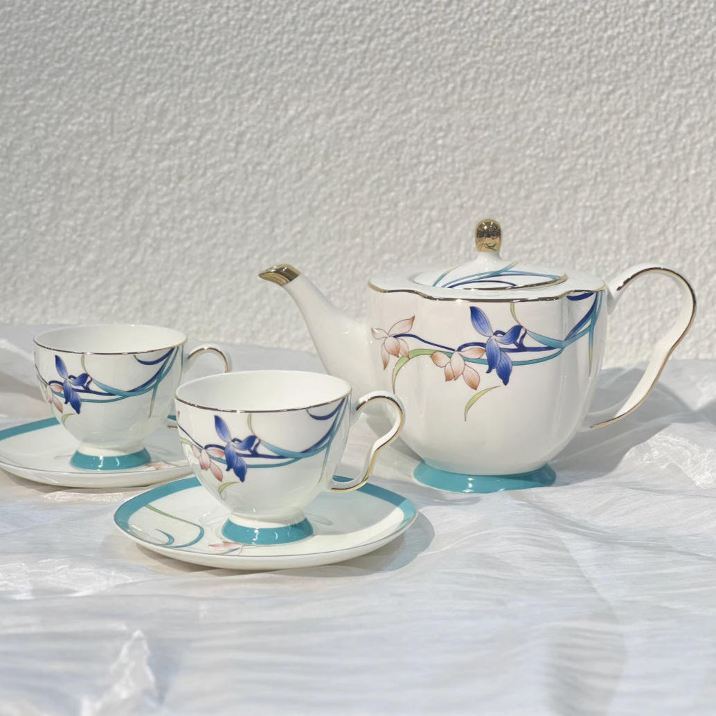 1 pot 2 cups and saucers (gift box)