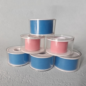 Ruban <span class=keywords><strong>de</strong></span> <span class=keywords><strong>silicone</strong></span> médical adhésif respectueux <span class=keywords><strong>de</strong></span> la peau pour le retrait des cicatrices Ruban <span class=keywords><strong>de</strong></span> <span class=keywords><strong>silicone</strong></span> auto-adhésif en rouleau ou en feuille - Product Image 3