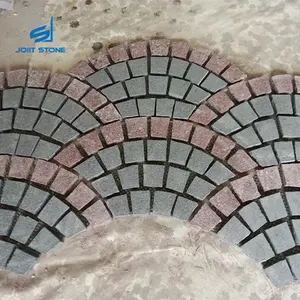 Colorido granito cobblestone na malha para pavimentação ao ar livre