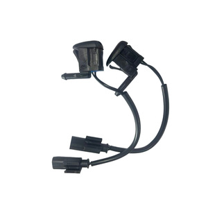 หัวฉีดน้ำล้างกระจกหน้ารถ LR040670 สำหรับแลนด์โรเวอร์ เรนจ์โรเวอร์ L322 ระบบปัดน้ำฝนแบบอุ่น - Product Image 1