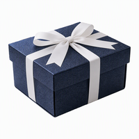Boîte cadeau rigide gaufrée avec couvercle et base en papier, emballage personnalisé avec logo, boîte de luxe pour cadeau avec nœud en satin blanc