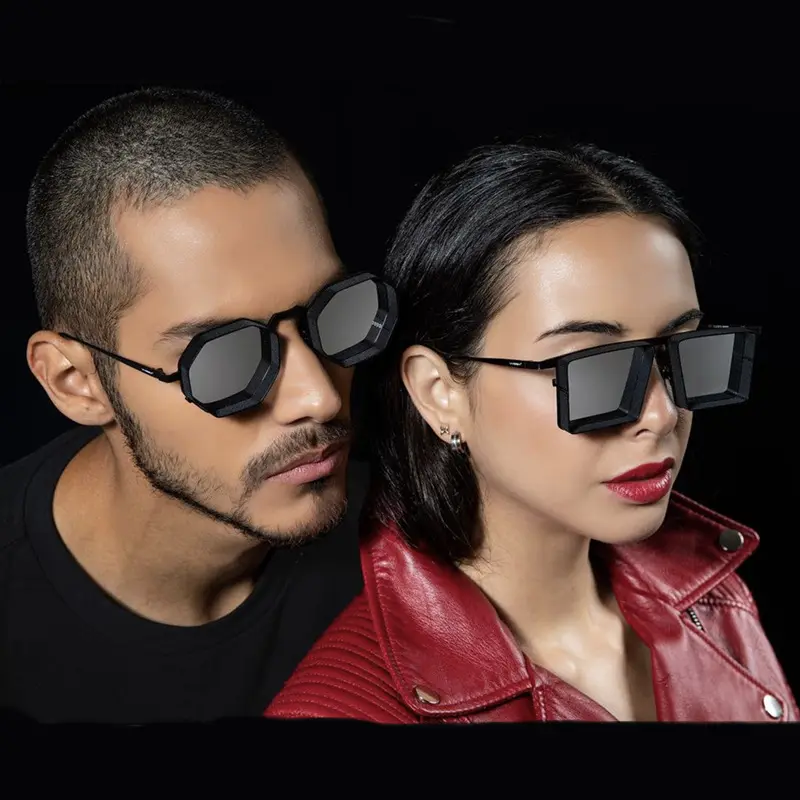 2023 Luxury Metal Frame Eyewear Unisex Punk Style Sun Glasses Vintage Retro Sunglasses Men Women