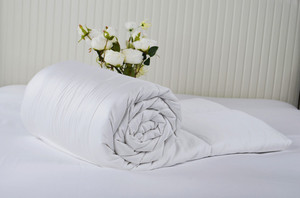 Copripiumino in bambù 205TC organico alternativo imbottito in poliestere ipoallergenico leggero coperta di raffreddamento del letto trapunta - Product Image 3