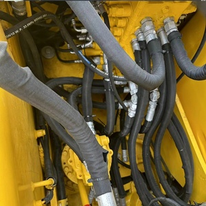 รถขุดไฮดรอลิกแบบตีนตะขาบ Komatsu PC130-7 มือสอง สภาพการทำงานดี คุณภาพสูง - Product Image 4