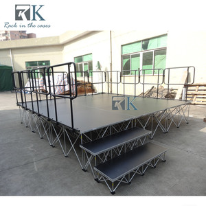 Plateforme de scène pliable en aluminium RK avec rampes et marches, pour usage extérieur - Product Image 5