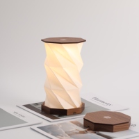 Produits phares d'usine : Lampe de table pliable en bois, style maison, avec lumière rotative, sans fil, simple et flexible