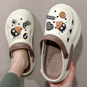 Sabots plateforme pour femmes et hommes, style Baotou, à semelle épaisse ajourée, pour l'été et la plage, chaussures Crocs tendance, hauteur 3 cm au-dessus du sol - Product Image 3