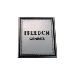 Plaque nominative en métal aluminium personnalisée, auto-adhésive, imprimée en offset, épaisseur 1,5 mm pour emballage de flacon de parfum et de cosmétiques - Product Image 6