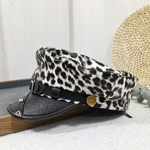 Casquette plate en cuir PU respirant pour femme, style urbain, avec <span class=keywords><strong>boucle</strong></span> de <span class=keywords><strong>ceinture</strong></span> cloutée, toutes saisons, vente en gros - Product Image 4