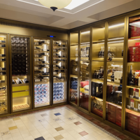 ROYAL METAL Armoire à vin murale intégrée sur mesure, finition or brossé, présentoir modulaire, refroidisseur à vin, armoires de bar