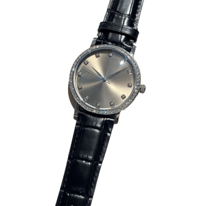 Reloj de Lujo de Alta Calidad con Movimiento de Cuarzo Preciso, Correa de Cuero de Cocodrilo, Marcadores de Hora con Diamantes, Esfera con Patrón Solar, Longines - Product Image 2