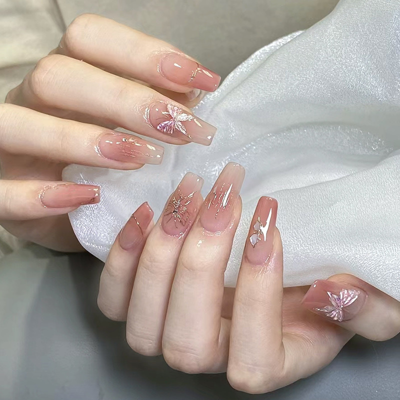 R747 lucky butterfly