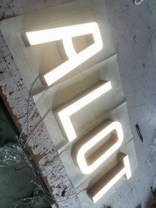 Insegna Luminosa <span class=keywords><strong>LED</strong></span> in Acrilico Solido Personalizzata, Impermeabile, Monofacciale, con Lettere Illuminate, per Ospedali, Centri Commerciali, <span class=keywords><strong>Aziende</strong></span> - Product Image 4