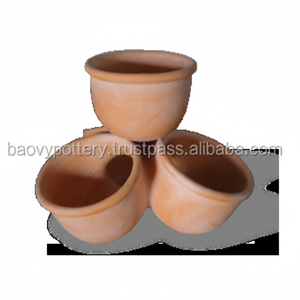 Jardinière en terre cuite du delta du Mékong du Vietnam dans la série de pots toscans - Product Image 1