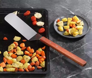 Spatule à gril extra longue en bois Spatule à barbecue en acier inoxydable massif Spatule lisse rivetée avec manche en bois - Product Image 4