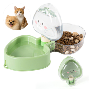 New love Shape Pet Water Bottle 350ML Portable Water Bottle Pet Products for Dogs and <b>Cats</b> - Product Image 1