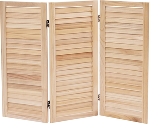 Dos persianas exteriores de madera de color blanco con lamas iguales - Product Image 3