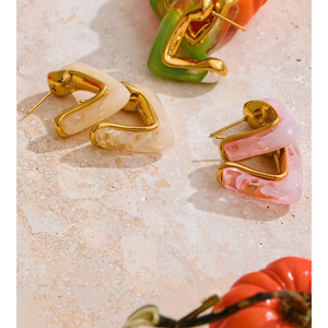 Mchic 542 Orecchini Pendenti a Cerchio Triangolari a Forma di Fiore in Resina Multicolore e Acciaio Inossidabile, Gioielli alla Moda - Product Image 5