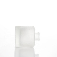 Vente flash, diffuseur de parfum en verre vide de luxe de style nordique blanc, 100 ml, avec boîte et bâtonnets en fibre noire pour la maison