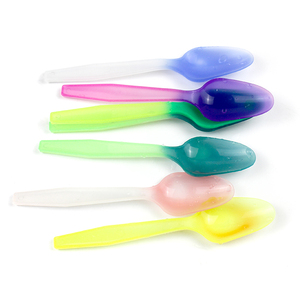 <span class=keywords><strong>Cuillère</strong></span> à glace <span class=keywords><strong>magique</strong></span> écologique à changement de couleur avec logo personnalisé - Product Image 1