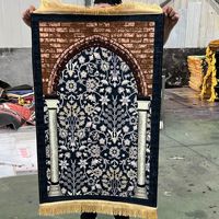 Wholesale Turkish Islamic Prayer Rug Thin & Lightweight Velvet Praying Carpet Soft Muslim Praying Mat