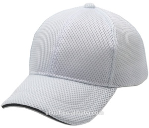 <span class=keywords><strong>Gorra</strong></span> deportiva <span class=keywords><strong>de</strong></span> seis paneles estructurada con visera <span class=keywords><strong>de</strong></span> sándwich suave y malla - Product Image 1