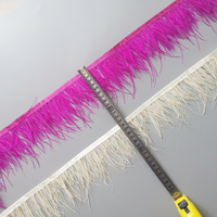 Vente directe usine : Franges en plumes d'autruche triple couche de 8-10 cm, accessoires de dentelle pour vêtements et décorations à pompons en plumes