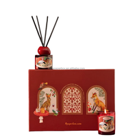 Boîtes cadeaux exquises, finition mate, carton gaufré, dorure à chaud disponible, différentes tailles pour fleurs et autres cadeaux