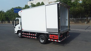 ISUZU EST7 Nouvelle boîte de vitesses manuelle Diesel Euro 5 Norme d'émission 150-250 CV Capacité de charge 1-10T Camion frigorifique 5T - Product Image 3