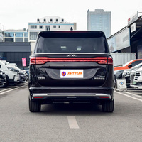 JAC Refine RF8, MPV de luxe haut de gamme, marque automobile chinoise de confiance pour les transport de cadres, les voyages en famille et les acheteurs internationaux