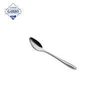 Fourchettes et cuillères en argent de mariage en métal en vrac 410SS, cuillère de table en acier inoxydable avec poignée en perle