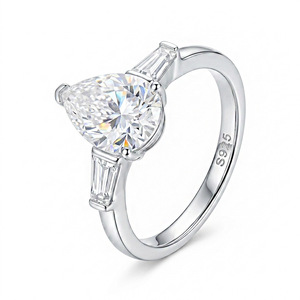 Bague de fiançailles pour femme en moissanite taille poire, en argent 925, sertie à griffes, style classique, bijou en forme de goutte d'eau - Product Image 1