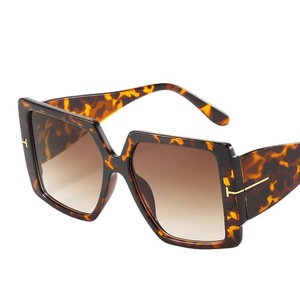 T Shape Oversized Sunglasses Women PC <b>Frame</b> UV380 Protection Fashion Street Style Party Travel Outfit Ideas - Product Image 1