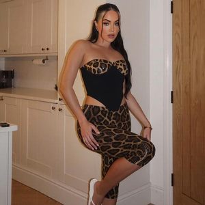 Ensemble Capri Luxe à Paillettes Guépard pour Femme, Top Court Bustier et Pantalon Moulant, Tenue de Club Sexy Y2K - Product Image 5