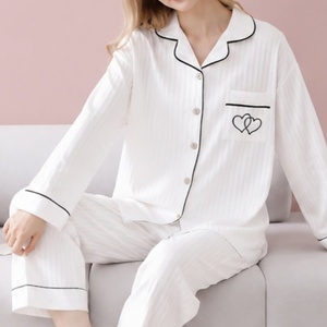 Conjunto de Pijama de Satén Bordado para Mujer, Manga Larga, Cuello Camisero, Suave, de Secado Rápido, Cintura Elástica, Ropa de Dormir para Mujer - Product Image 2
