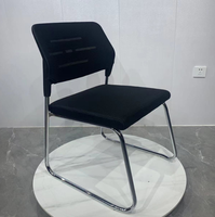 Réunion de bureau bon marché formation informatique maille de jambe en métal peut être empilé et chaise de bureau personnalisée