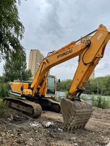 Excavadora Hyundai 225LC-9T Usada con Cucharón de Excavación y Componentes Principales del Motor en Venta - Product Image 2