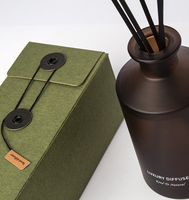 Diffuseur de parfum en verre givré unique Mescente Luxury avec bâtonnets en rotin et coffret cadeau