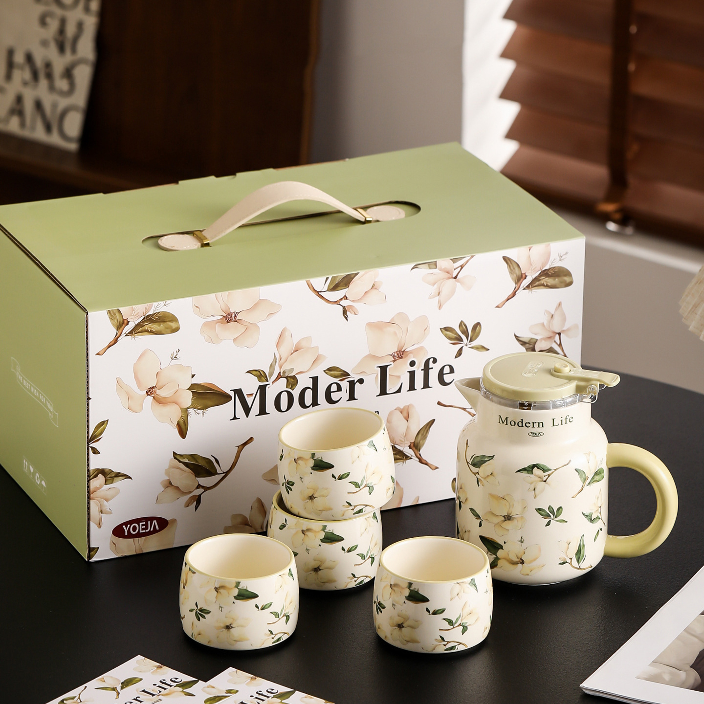 Tetera Green-one con 4 tazas.